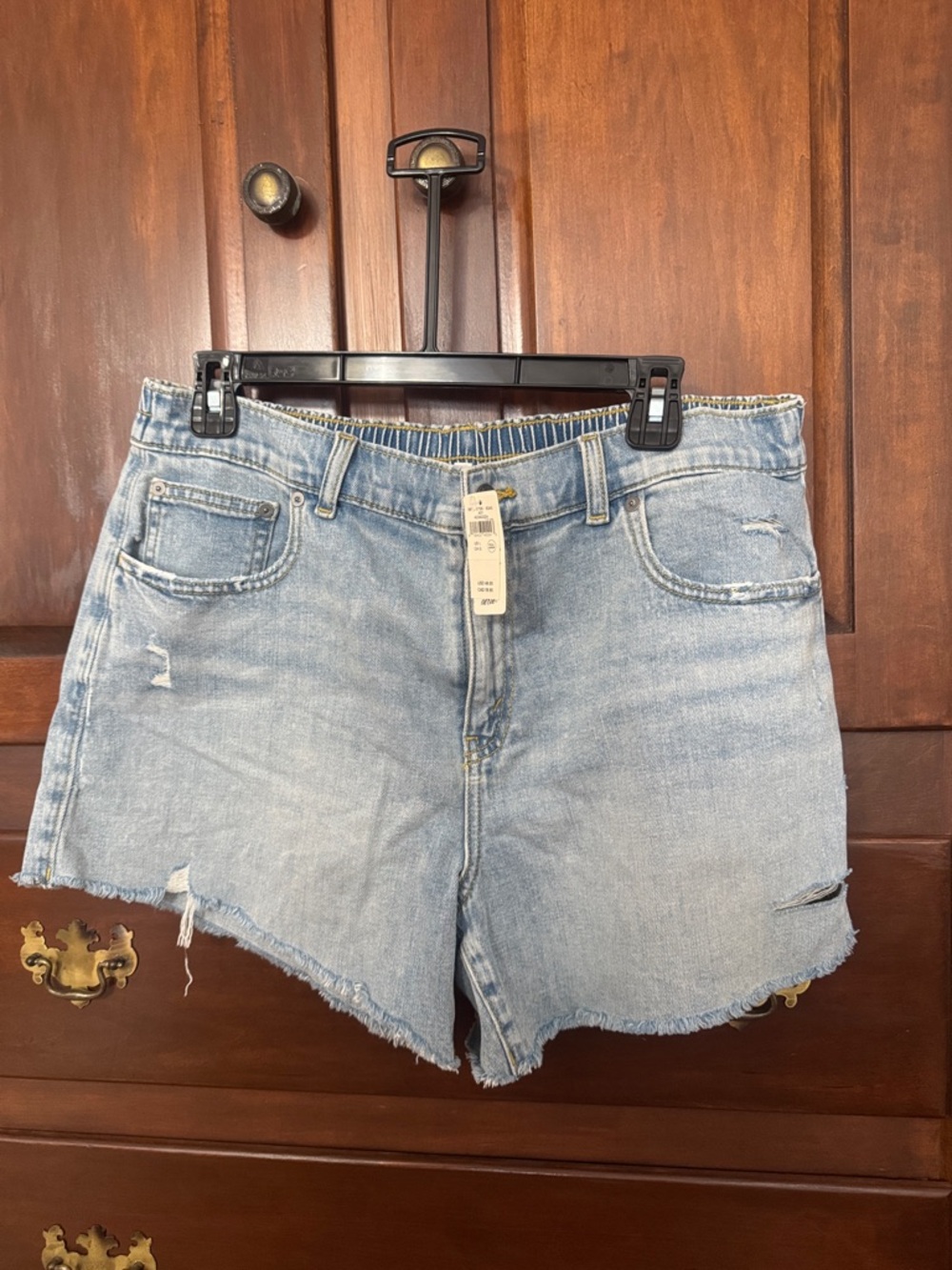 Aerie NWT Light Wash Distressed Women's Denim Shorts